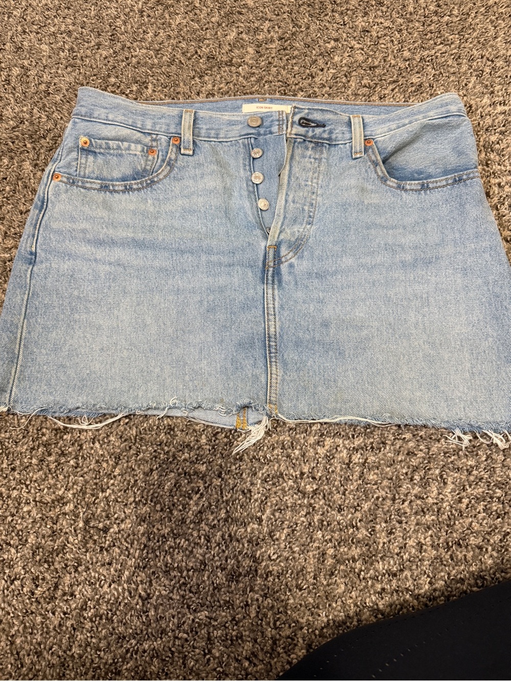 Levi’s skirt